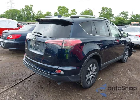 2017 Toyota Rav4 Le z USA, uszkodzony, nr VIN JTMZFREV0HJ119672